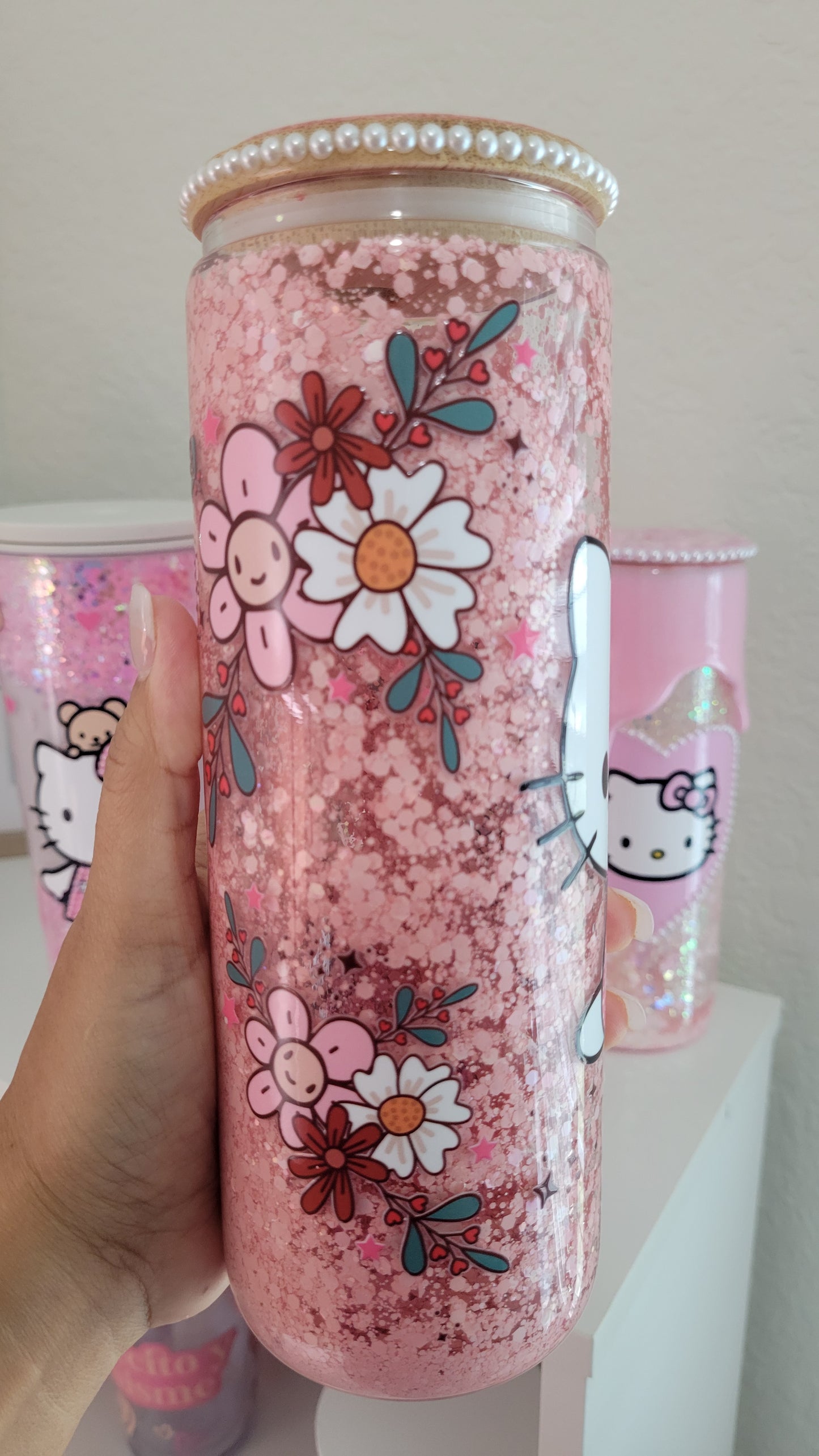 HK Flowers -  Snowglobe 20 oz Glass cup