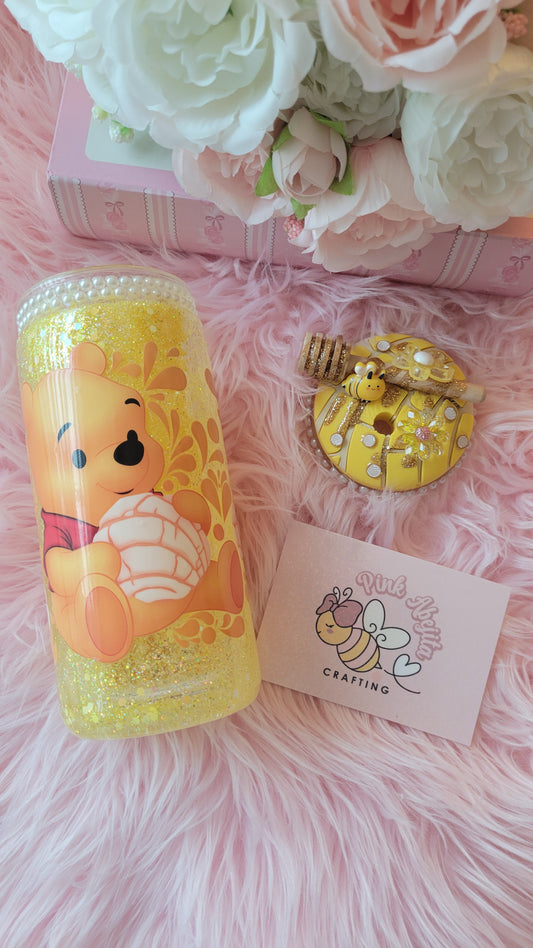 Winnie the Pooh with lid pan dulce concha- 20 oz Snowglobe Acrylic cup